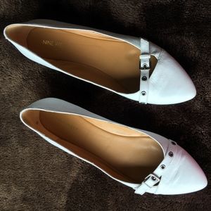 White flats Nine West 11